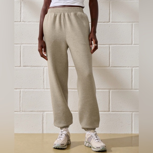 YPB neoKnit Khaki Jogger Sweatpants Size Small - Picture 2 of 6